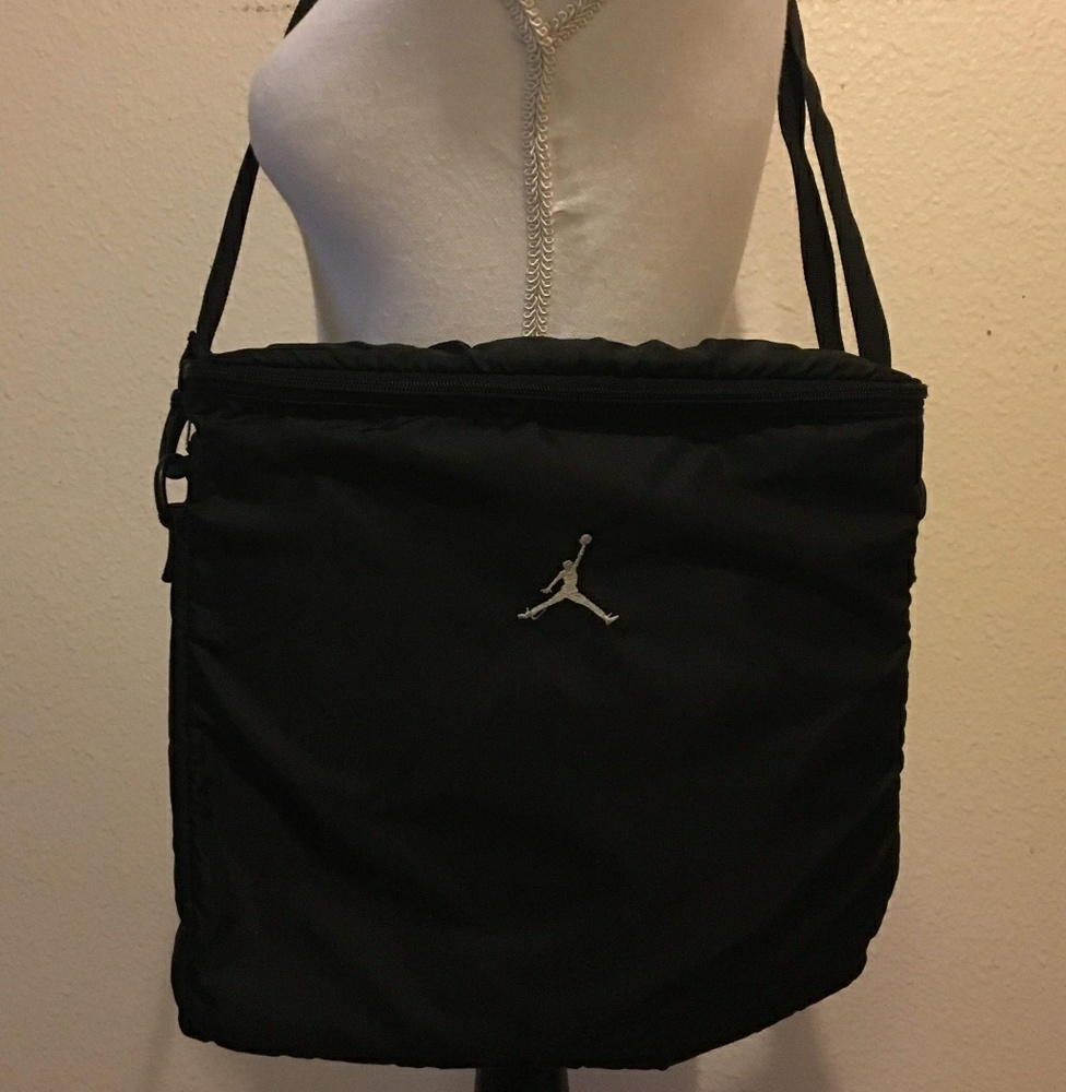 Jordan backpack color black